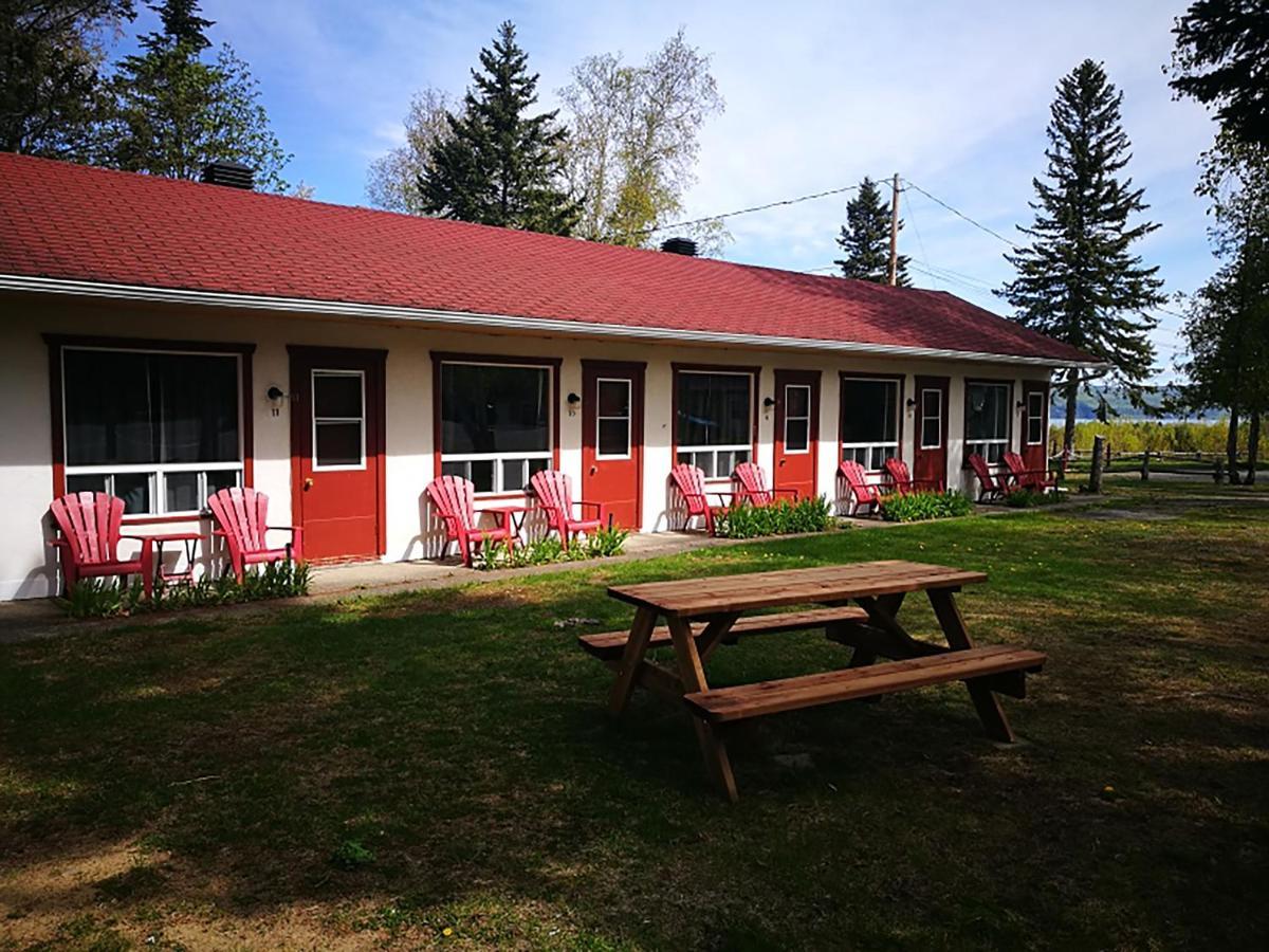 Auberge La Coudriere L'Isle-aux-Coudres Exteriör bild