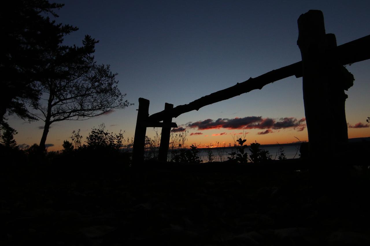 Auberge La Coudriere L'Isle-aux-Coudres Exteriör bild