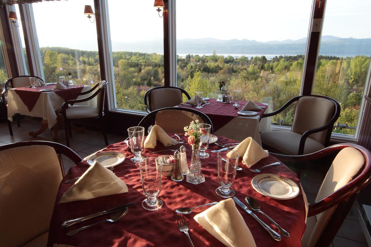 Auberge La Coudriere L'Isle-aux-Coudres Exteriör bild